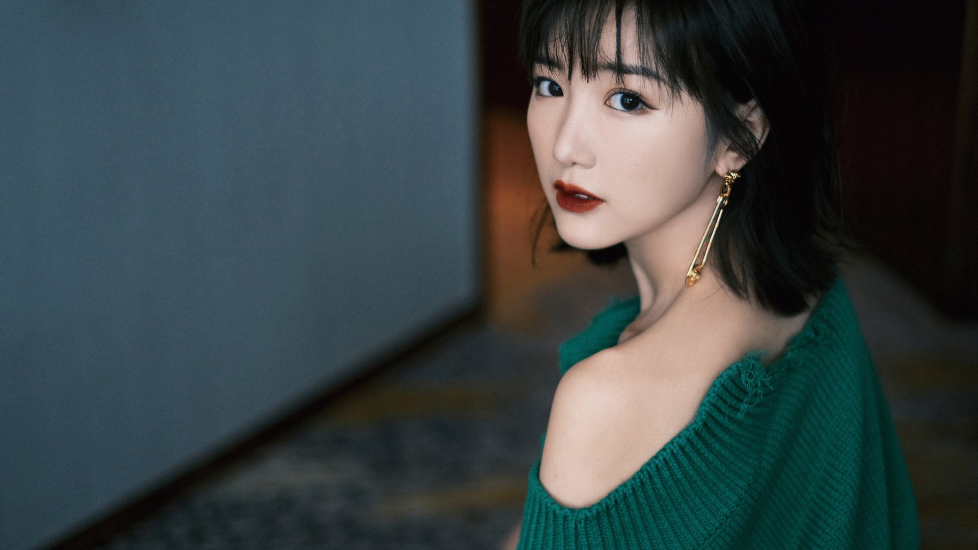 乐鱼体育app官网入口-足球裁判体系独立性不足影响执法公信力，足球裁判的地位