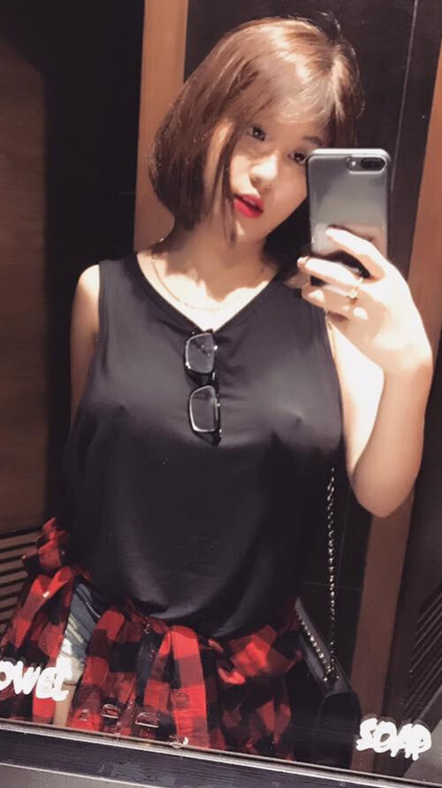 乐鱼体育平台官网-女子篮球队注重攻防转换速度培养适应快节奏比赛,女子篮球队训练方法